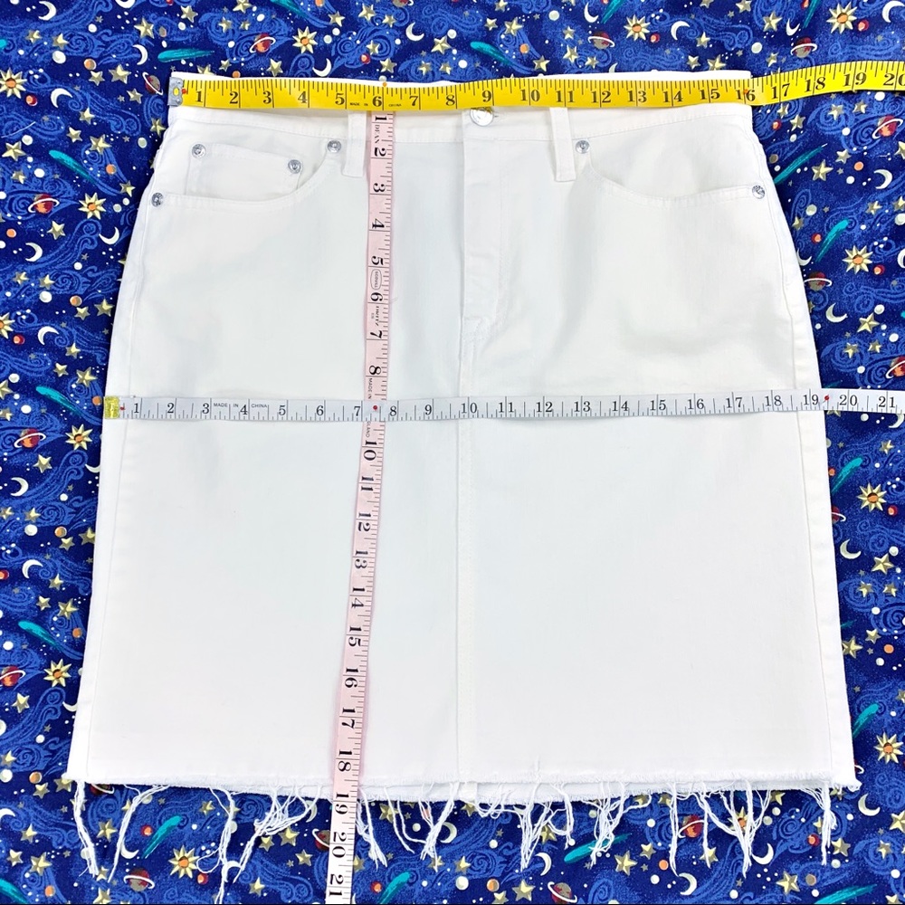 J. Crew Trademark White Jean Skirt, Raw Hem with Fray, Cotton Blend with Stretch - Picture 9 of 9